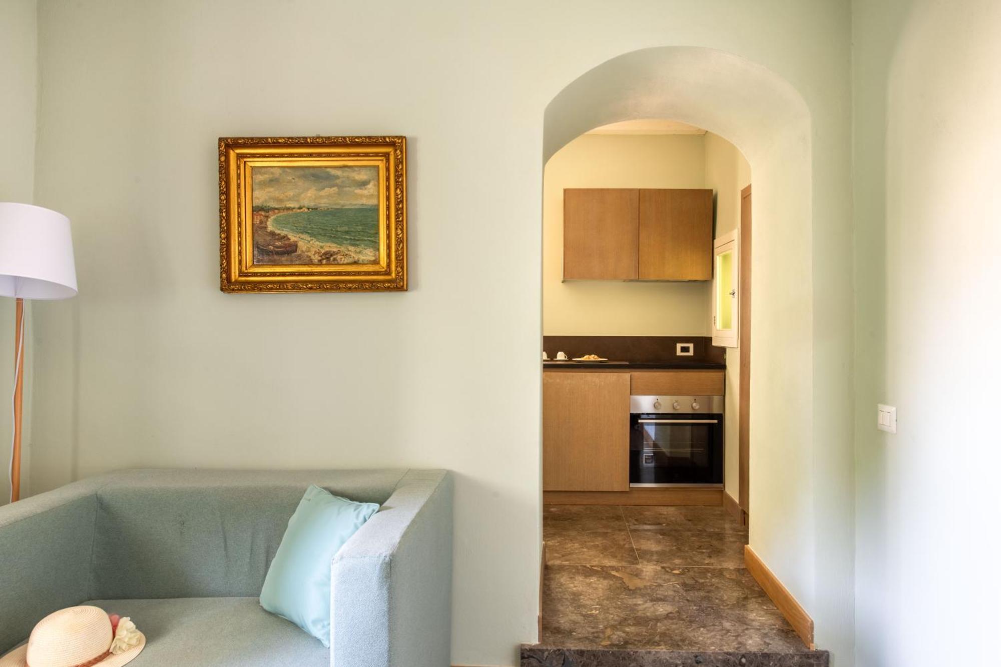 Suite Apartment